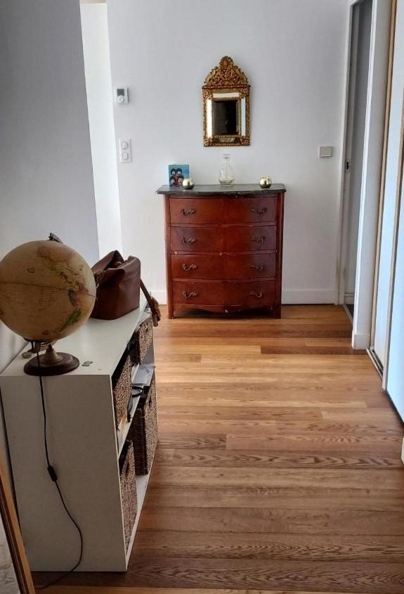 Chambre Lit 2 Personnes Dans Appartement Du Logeur Mandelieu Exterior foto