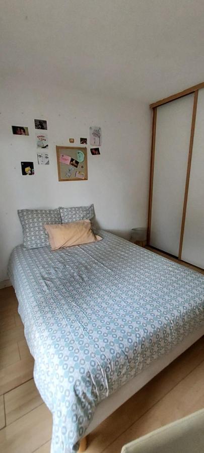 Chambre Lit 2 Personnes Dans Appartement Du Logeur Mandelieu Exterior foto